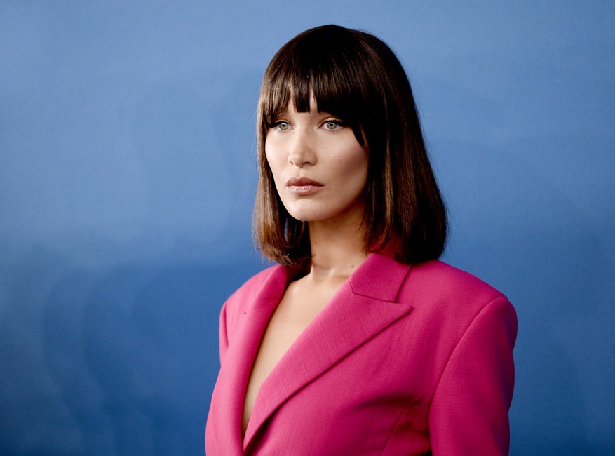 ESC: Bella Hadid
